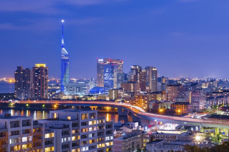 thành phố Fukuoka về đêm